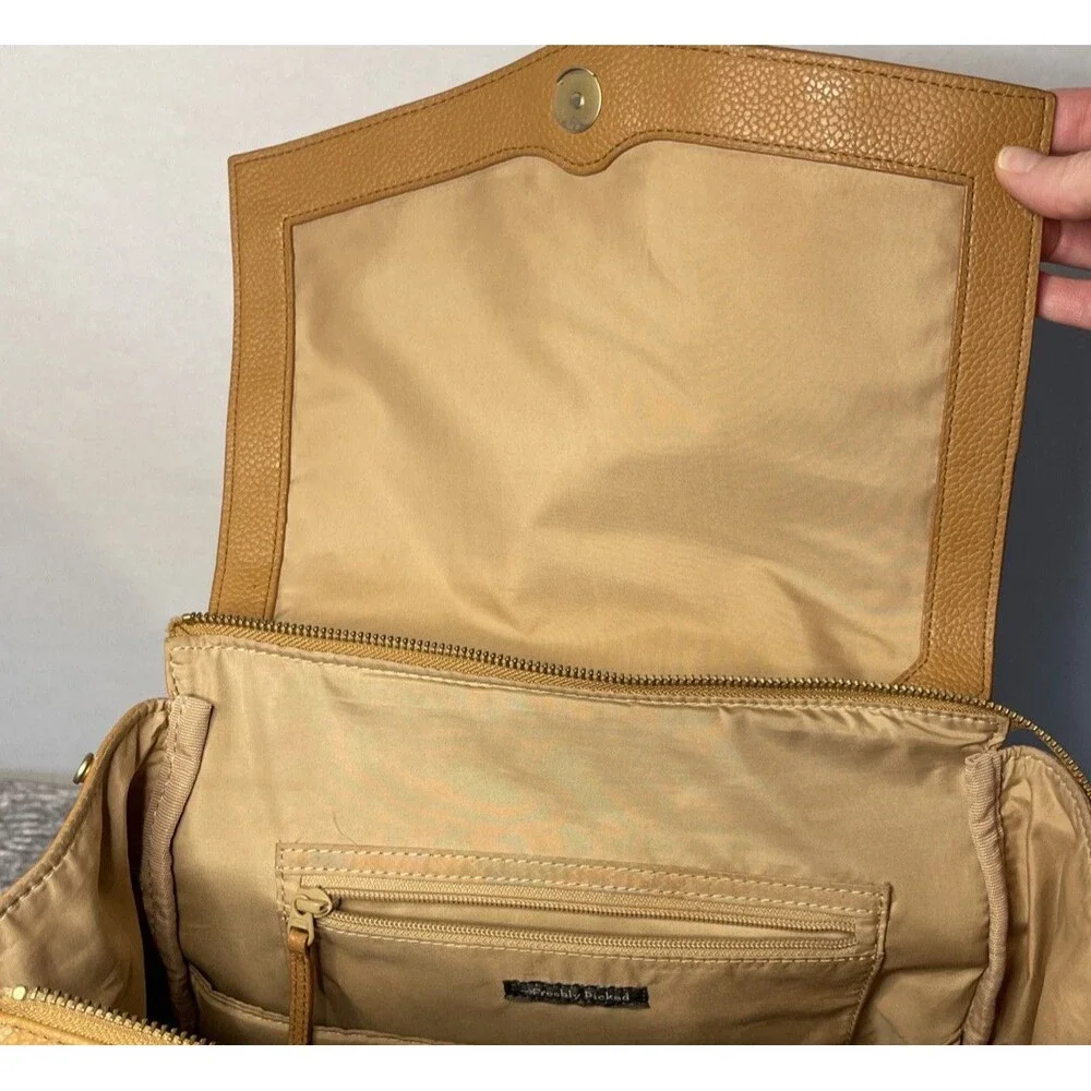Freshly Picked Classic Diaper Bag II Backpack Regular Size Cognac Brown EUC